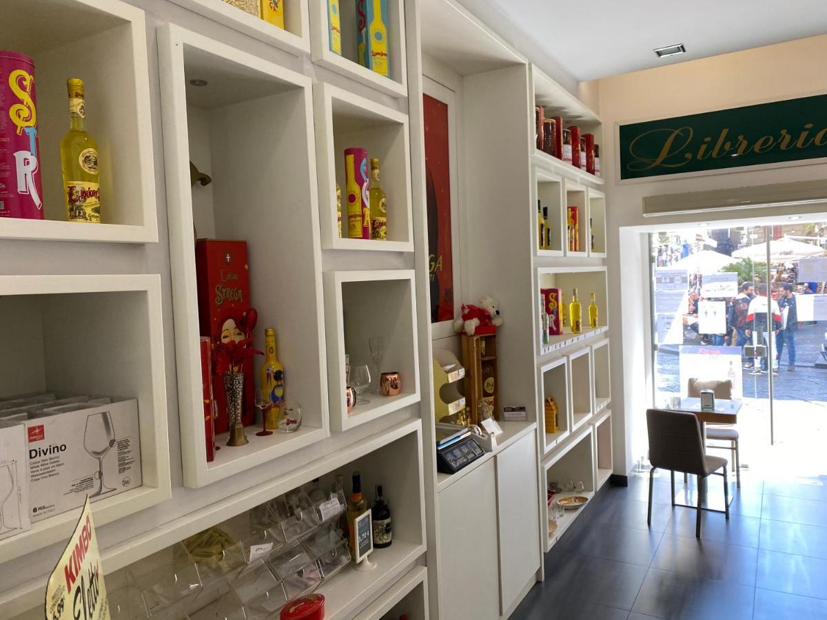 Ambra Noblesse Bed & Breakfast Napoli Bagian luar foto